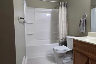 26 Amherst Ct, Hamburg, NJ 07419 - Photo 12