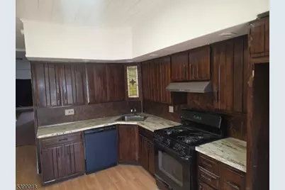 136 W 31st St, Bayonne, NJ 07002 - Photo 14