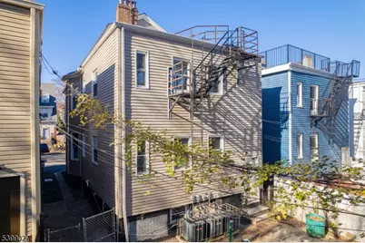 110 N 17th St, East Orange, NJ 07017 - Photo 28