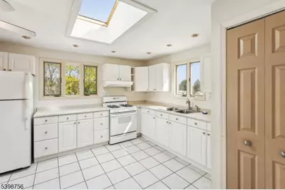 374 Boyden Ave #3, Maplewood, NJ 07040 - Photo 12