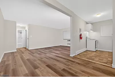 401 US Highway 22 #D, North Plainfield, NJ 07060 - Photo 2