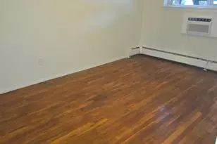 22 Sunset Ave, Bayonne, NJ 07002 - Photo 4