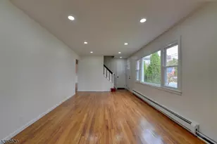 29 Winifred Dr, Totowa, NJ 07512 - Photo 8