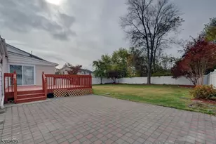 29 Winifred Dr, Totowa, NJ 07512 - Photo 34