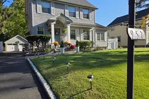 957 Myrtle Ave, Plainfield, NJ 07063 - Photo 1