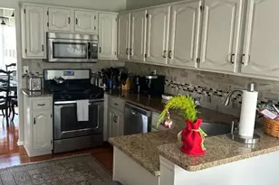 89 Violet Ct, Readington, NJ 08889 - Photo 4