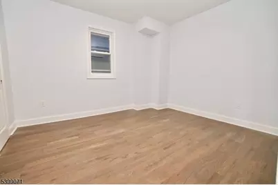 216 Peshine Ave, Newark, NJ 07108 - Photo 32