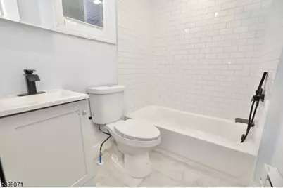 216 Peshine Ave, Newark, NJ 07108 - Photo 10