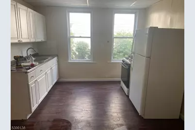 520 E 24th St #1, Paterson, NJ 07514 - Photo 4