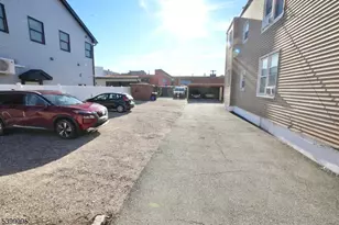 125-129 Malvern St, Newark, NJ 07105 - Photo 10