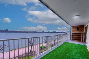 1225 River Rd, Edgewater, NJ 07020 - Photo 16