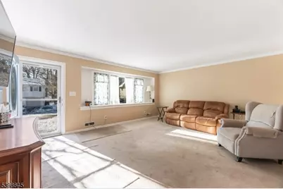 49 Goodluck St, Edison Twp., NJ 08820 - Photo 4