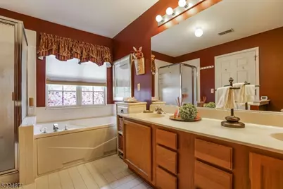 404 Brookview Ct, Hanover Township, NJ 07981 - Photo 12