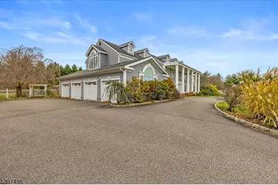 167 Douglas Rd, Bernards Township, NJ 07931 - Photo 2