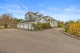 167 Douglas Rd, Bernards Township, NJ 07931 - Photo 2