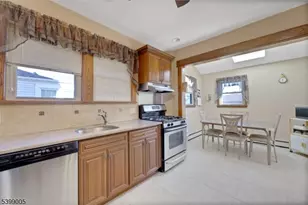 80 Garfield Pl, Totowa, NJ 07512 - Photo 6