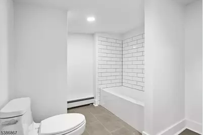 195 Chambers St, Phillipsburg, NJ 08865 - Photo 24