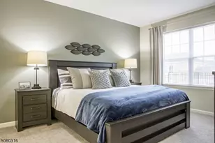 334 Aspen Ln, Lopatcong Township, NJ 08865 - Photo 8