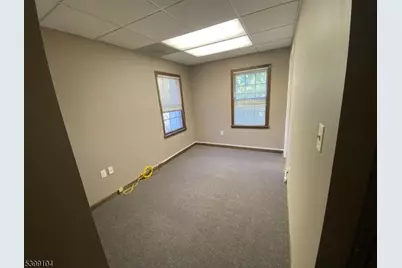 212 Pompton Ave, Verona, NJ 07044 - Photo 4