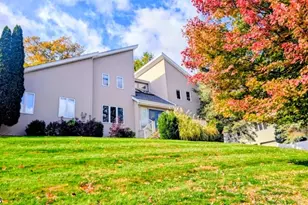 422 Mountain Way, Parsippany, NJ 07950 - Photo 1