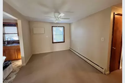 30 Garden Ave, Woodland Park, NJ 07424 - Photo 8