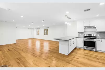 71 Saint Marys Pl #2, Nutley, NJ 07110 - Photo 4