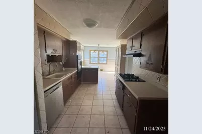 2659 Hawthorne Ave, Union Township, NJ 07083 - Photo 4