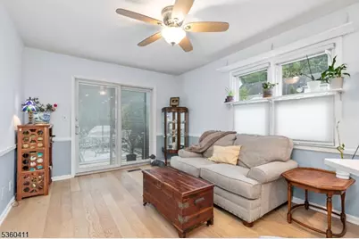 8 Maddaket, Scotch Plains Township, NJ 07076 - Photo 10