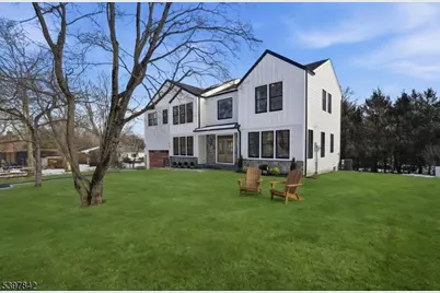 32 Felch Rd, Florham Park, NJ 07932 - Photo 2