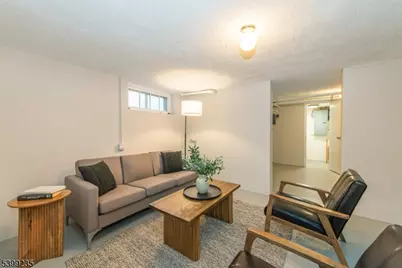 61 Claremont Ave, Montclair Twp., NJ 07042 - Photo 32