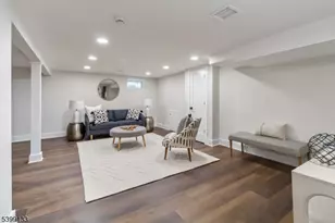 6 Kenneth Ct, Florham Park, NJ 07932 - Photo 18