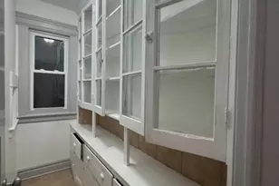 70 N Willow St, Montclair, NJ 07042 - Photo 2