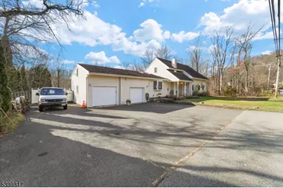 622 Berkshire Valley Rd, Jefferson Township, NJ 07885 - Photo 2