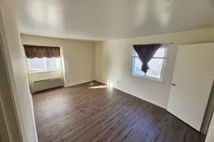 55 Bolton Ct, Franklin Township, NJ 08873 - Photo 4