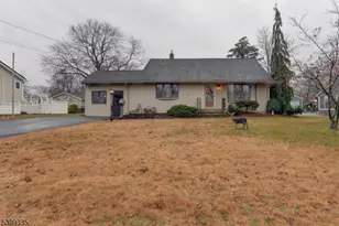 7 Parsons Rd, Lincoln Park, NJ 07035 - Photo 1