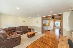 13 Marine Terrace, Jefferson Township, NJ 07849 - Photo 10