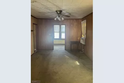 56 Dawson Ave, Clifton, NJ 07012 - Photo 4