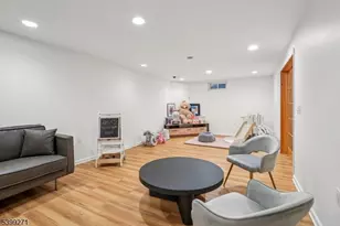 215 Readington Rd, Branchburg Township, NJ 08876 - Photo 22