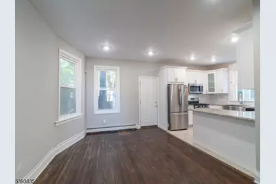 134 Maple Ave, Irvington, NJ 07111 - Photo 8