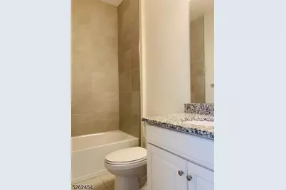 17 Braeburn Ct, Livingston Twp., NJ 07039 - Photo 20