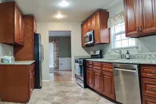 6 Whitehead Rd, Bridgewater, NJ 08807 - Photo 4