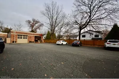 17 Ogden St, Chatham, NJ 07928 - Photo 1