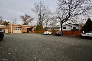 17 Ogden St, Chatham, NJ 07928 - Photo 1