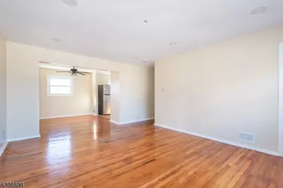 413 Essex St, Hackensack, NJ 07601 - Photo 12