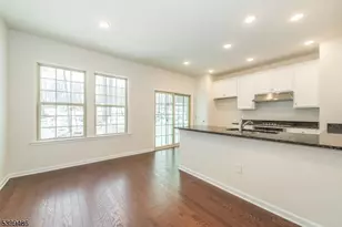 92 Albert Ct, Randolph Township, NJ 07869 - Photo 6