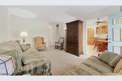 123 Edgewood Ter, South Bound Brook Boro, NJ 08880 - Photo 2