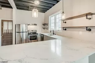 239 Water St, Belvidere, NJ 07823 - Photo 10