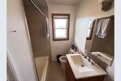 910 Randolph Ave, Rahway, NJ 07065 - Photo 4