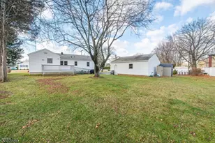 1 Mekeel Dr, Roxbury Township, NJ 07876 - Photo 2