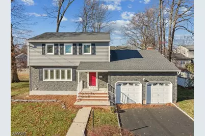 8 Periwinkle Pl, Woodbridge Township, NJ 07067 - Photo 2